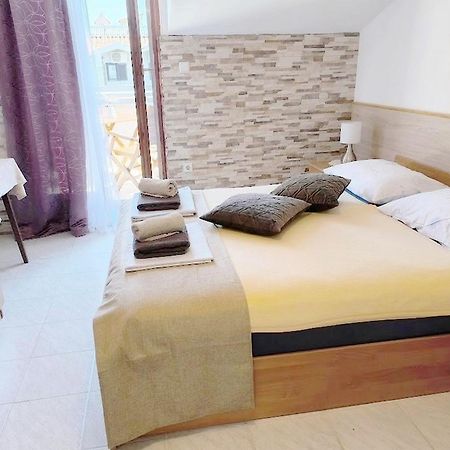 Apartments Palma Bed & Breakfast Medulin Exterior foto